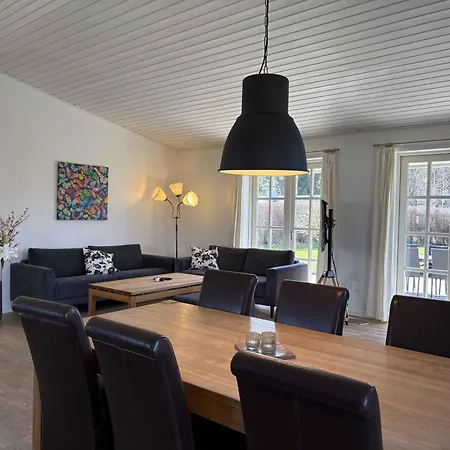 Lovely With Secluded Garden Rødby