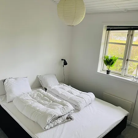 Lovely With Secluded Garden Rødby