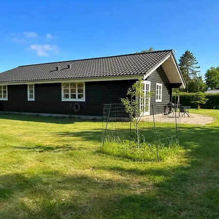 Lovely With Secluded Garden