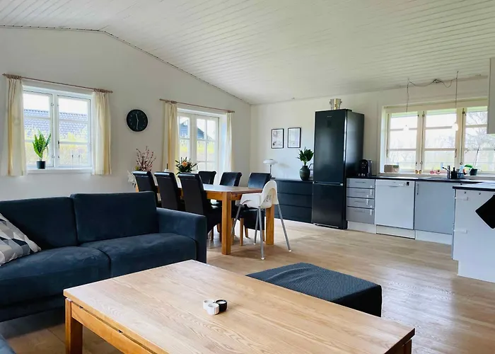 Lovely With Secluded Garden Holiday home Rodby